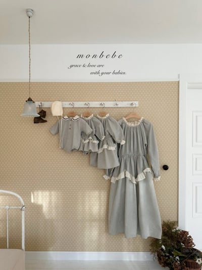 MONBEBE38｜(3m-24m) 格紋水手包屁衣9