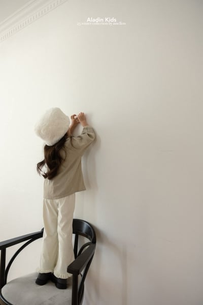 ALADIN03｜(75cm-114cm) 蕾絲壓紋緞帶上衣7