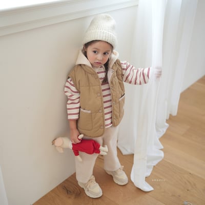 neneru35｜(85cm-125cm) 1色絎縫口袋連帽背心7