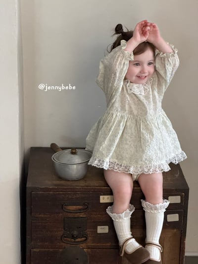 JE727｜(66-90cm) 翠綠碎花蕾絲洋裝包屁衣4