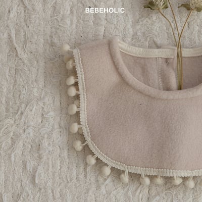 Bebe holic07｜(free) 絨球圍兜背心11