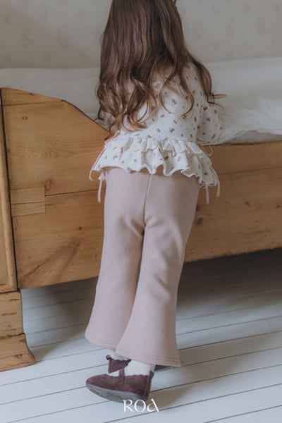 ROA23｜(80cm-120cm) 2色蕾絲線條喇叭褲7