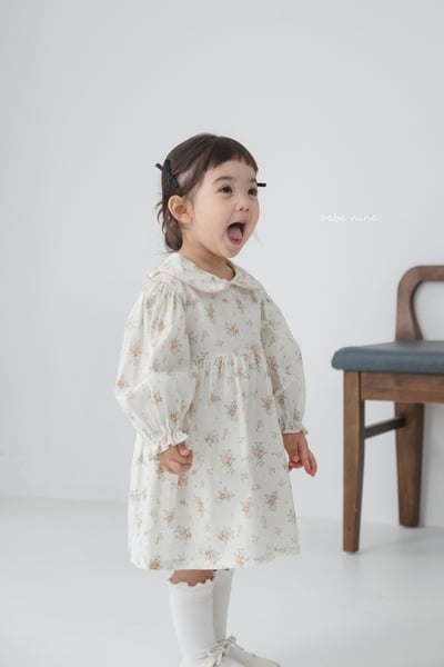 bebe nine24  (65-115) 2色滾邊領碎花洋裝8