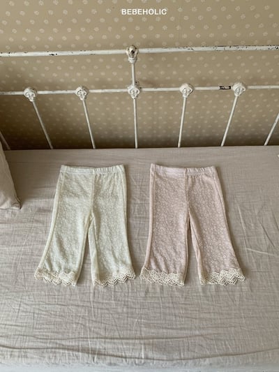 Bebe holic05｜(3m-18m) 小花蕾絲邊褲4