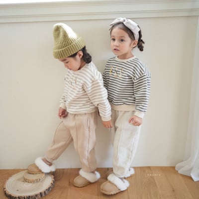 neneru21｜(70cm-125cm) 2色刺繡印花條紋套裝3