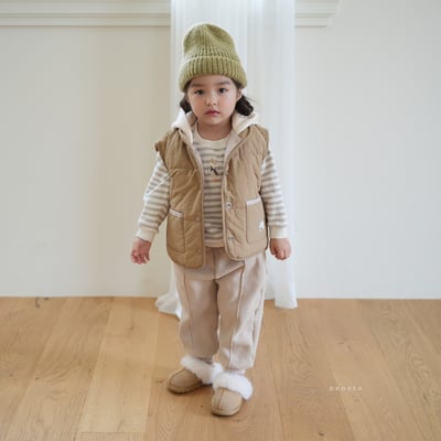 neneru35｜(85cm-125cm) 1色絎縫口袋連帽背心1