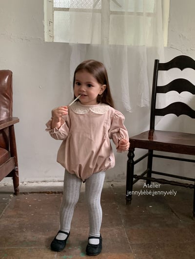 JE570｜(66-90cm) 簡約蕾絲領包屁衣13