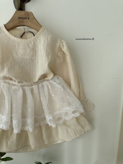 Bloom.b02｜(2y-7y) 蕾絲袖口荷葉洋裝3