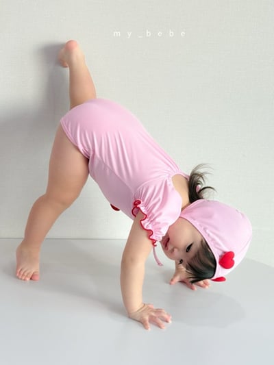 my_bebe03｜(75-105cm) 荷葉抓皺愛心泳衣含泳帽21