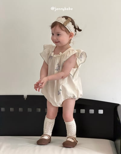 JE708｜(66-90cm) 刺繡花卉滾邊包屁衣7