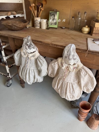 Marron29｜(3m-18m) 花卉刺繡碎花包屁衣11