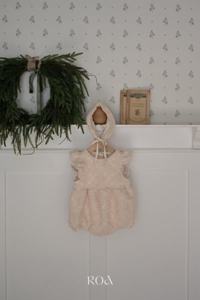 ROA47｜(6m-18m) 1色玫瑰刷絨包屁衣含髮帶5