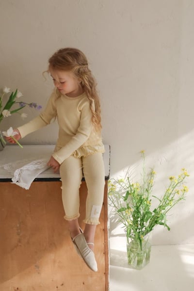 FLO58｜(75-140) 3色小兔花布蕾絲邊緊身褲11