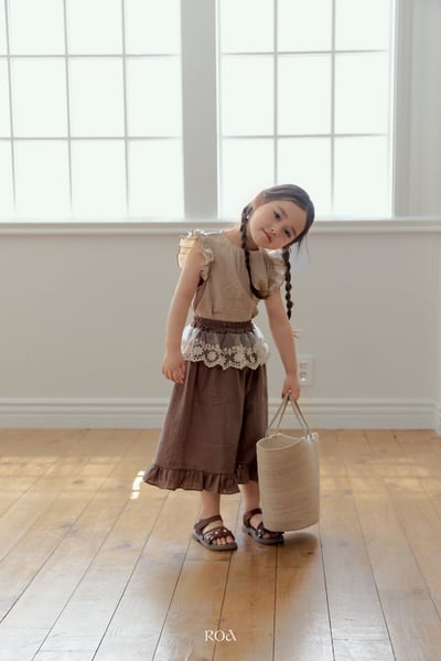 ROA29｜(6m-18m) 2色蕾絲裙擺荷葉七分褲12