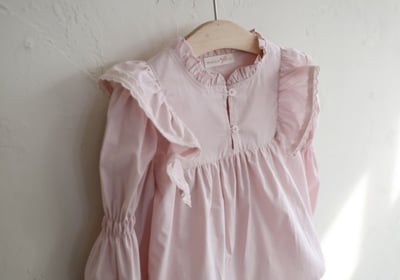 FLO20｜(75-140) 2色荷葉滾邊飛袖襯衫25