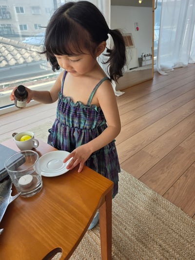 Color22｜(75-115cm) 細肩格紋洋裝11