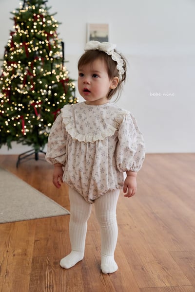 bebe nine11 (55cm-75cm) 2色蕾絲領碎花包屁衣5