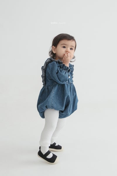 bebe nine04 (65-90) 2色牛仔荷葉袖包屁衣10