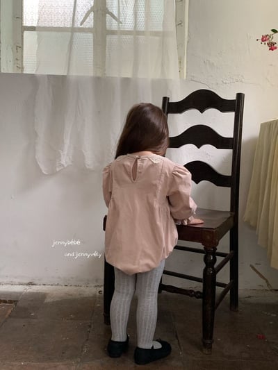 JE570｜(66-90cm) 簡約蕾絲領包屁衣23