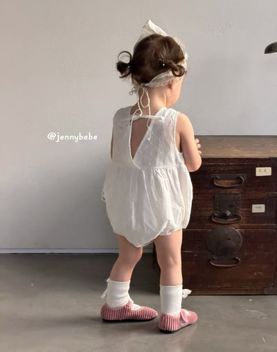 JE709｜(66-90cm) 刺繡小花綁帶包屁衣14