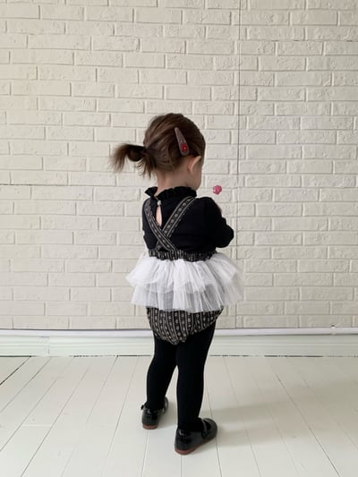 JE613｜(73cm-100cm) 小花薄紗吊帶包屁裙/花邊領上衣4