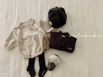 Valubebe32｜(65-80) B英字包屁衣15