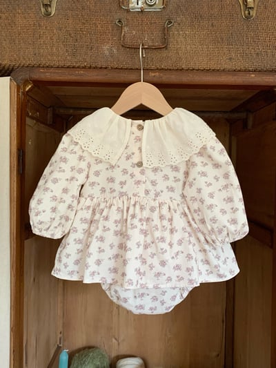 JE611｜(66cm-90cm) 蕾絲荷葉領碎花包屁衣6