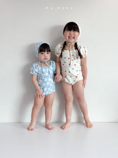 my_bebe02｜(75-105cm) 抓皺小花愛心泳衣含泳帽17