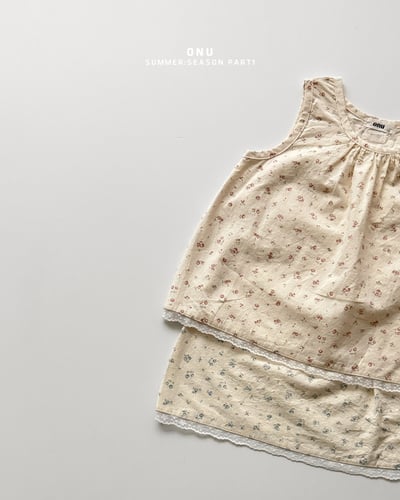 onu32｜(70cm-115cm) 碎花蕾絲滾邊洋裝3