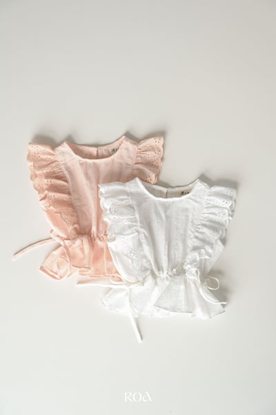 ROA19｜(6m-18m) 2色雕花荷葉袖綁帶背心3