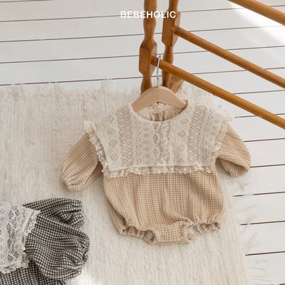 Bebe holic18｜(3m-18m) 蕾絲翻領格紋包屁衣10