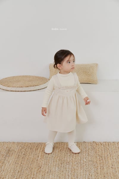 bebe nine29 (65cm-115cm) 3色荷葉摺邊吊帶洋裝9