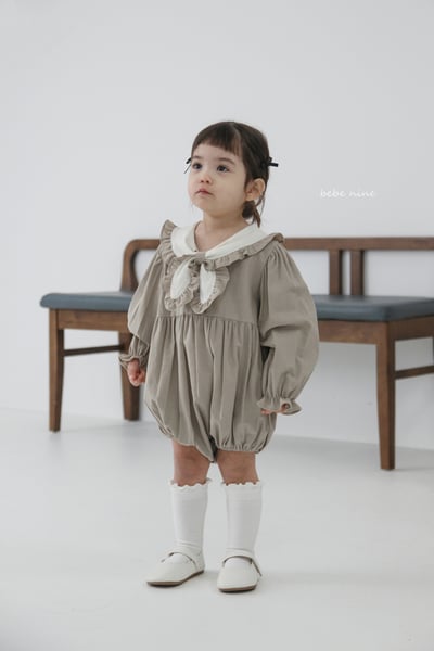 bebe nine33 (65-90) 2色滾邊領結包屁衣7