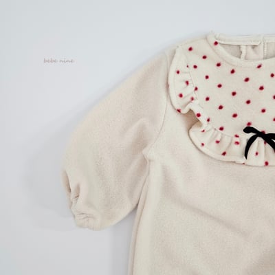 bebe nine04 (55cm-75cm) 2色磨毛荷葉圍兜設計連身衣11