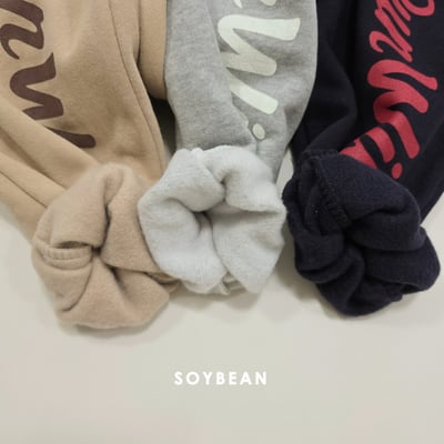 Soybean33｜(75cm-118cm) 英字印花休閒束口褲2