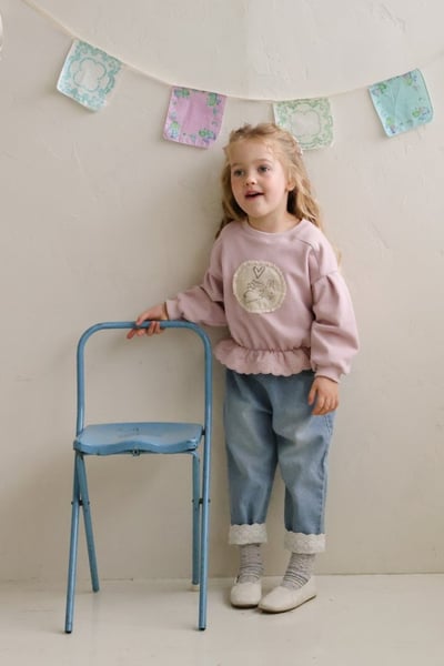 FLO44｜(75-140) 2色小兔蕾絲花布休閒短版上衣4