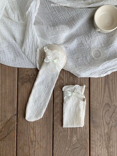 Bebe holic57｜(Free) 蝴蝶結中長襪2