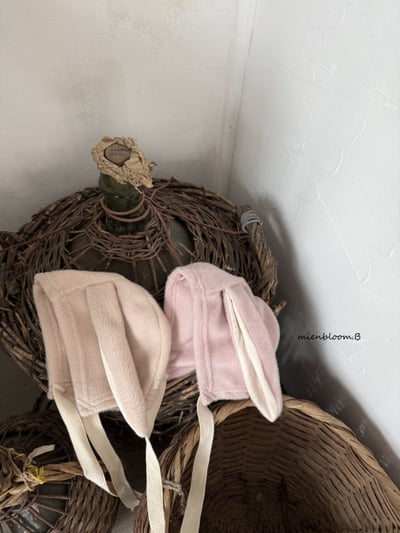 Bloom.b15｜(0m-24m) 刷毛兔子綁帶帽7