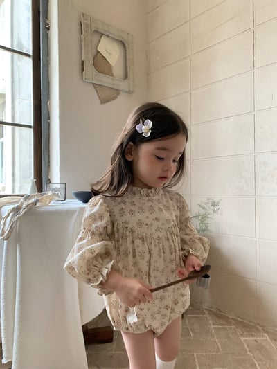 jenny bébé｜(66-90cm) 碎花褶皺立領包屁衣1