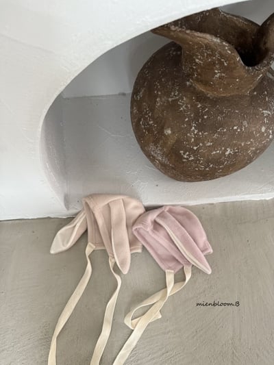 Bloom.b15｜(0m-24m) 刷毛兔子綁帶帽5