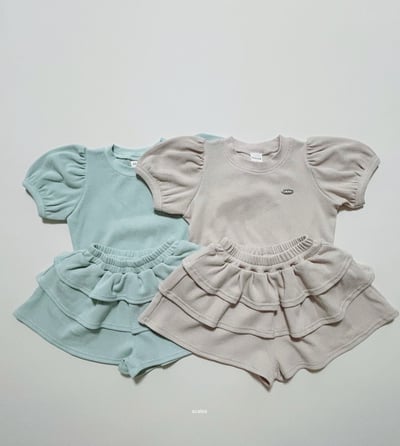 Azalea08｜(85-118cm) 公主袖蛋糕褲套裝1