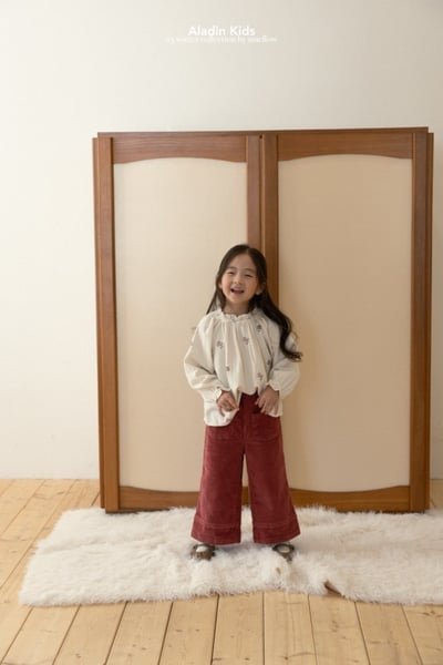 ALADIN07｜(75cm-114cm) 磨毛刺繡小花上衣6