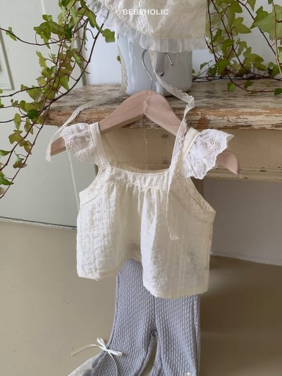 Bebe holic32｜(3m-18m) 碎花精靈袖上衣9