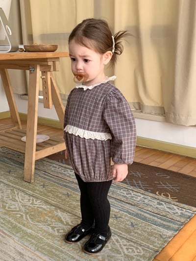 JE618｜(73cm-100cm) 格紋蕾絲綁帶包屁衣4