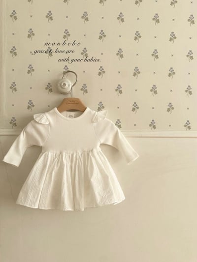 MONBEBE19｜(3m-24m) 簡約荷葉飛袖洋裝包屁衣7