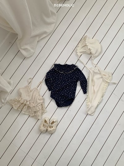 Bebe holic31｜(3m-18m) 滾邊花瓣領碎花包屁衣4