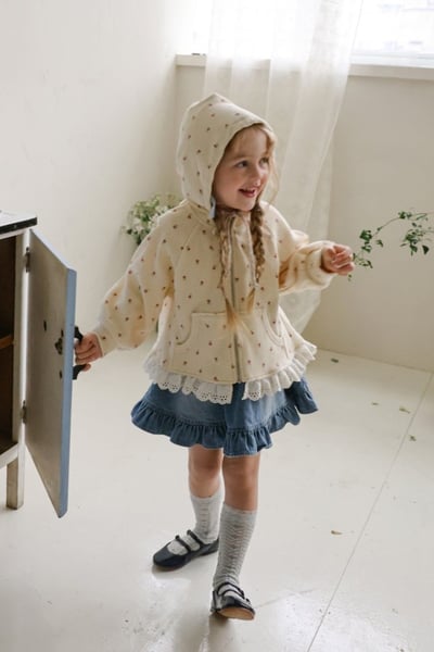 FLO15｜(75-140) 2色蕾絲碎花連帽外套14