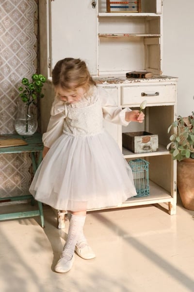 FLO37｜(75-140) 2色法式細肩薄紗洋裝12