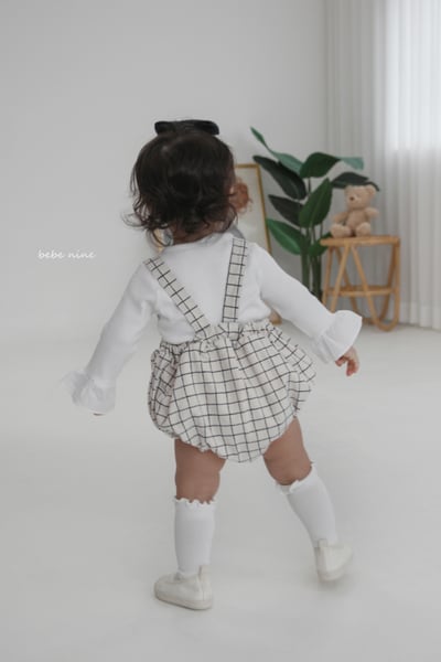 bebe nine27 (65-90) 2色格紋線條吊帶包屁褲7