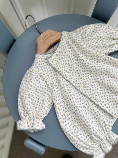 MONBEBE18｜(0m-6m) 新生兒縮口袖排扣連身衣6